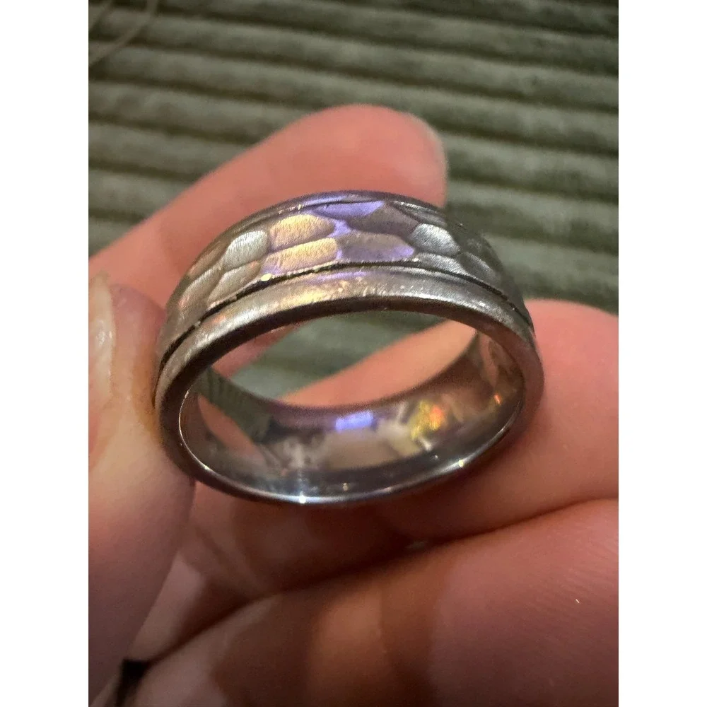 RGC Titanium Hammered Band Ring Mens Womens Modern Minimalist Silver Tone Size 8
